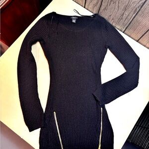 DEB sweater dress with zipper details